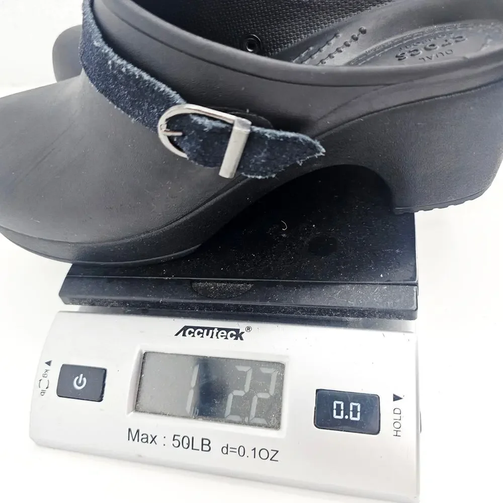 Crocs Sarah Clogs Shoes Womens Size 8 Black Mules Slip-On Dual Comfort Nurse - Picture 8 of 8